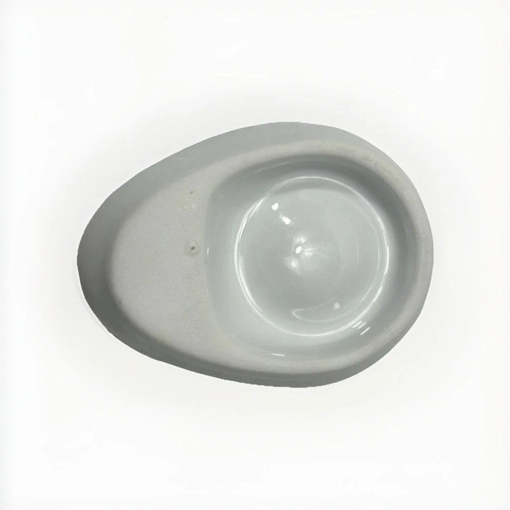 Unmarked set white